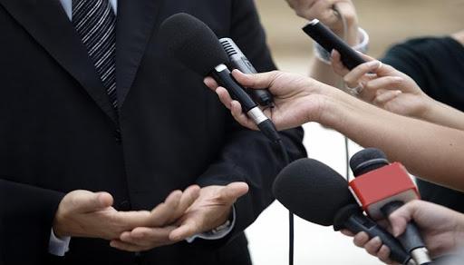 trabajador de prensa