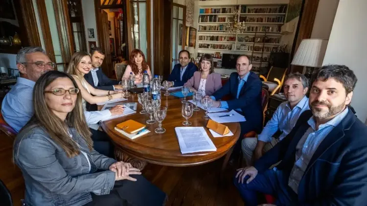 Cristina con Economistas