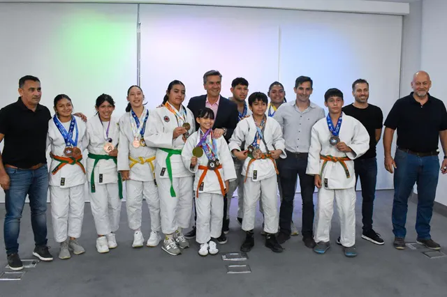 Zdero con deportistas