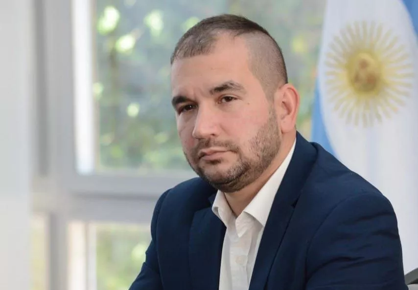 Bernardo Voloj1