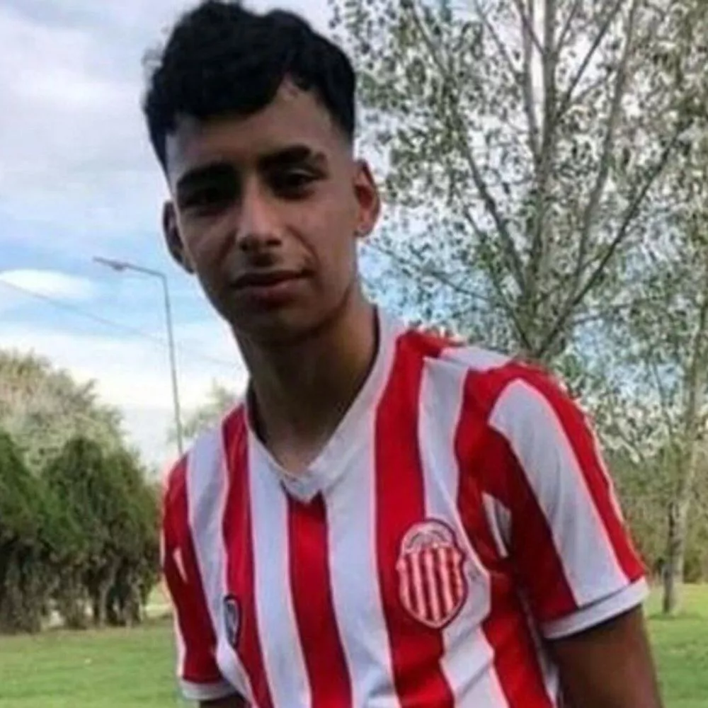 lucas_gonzalez_x1x_crop1637282327319.jpg_792575817