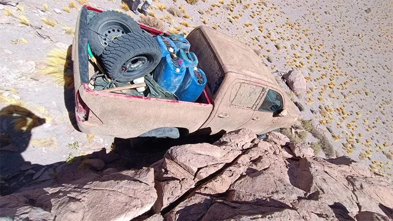 camioneta con barro