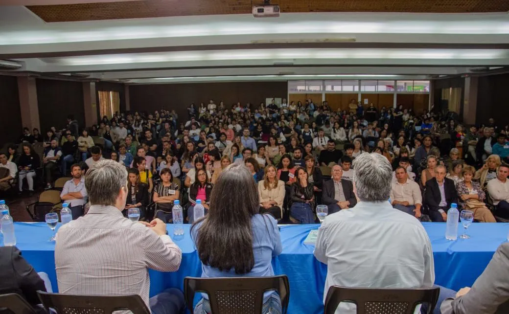 Capitanich con Estudiantes