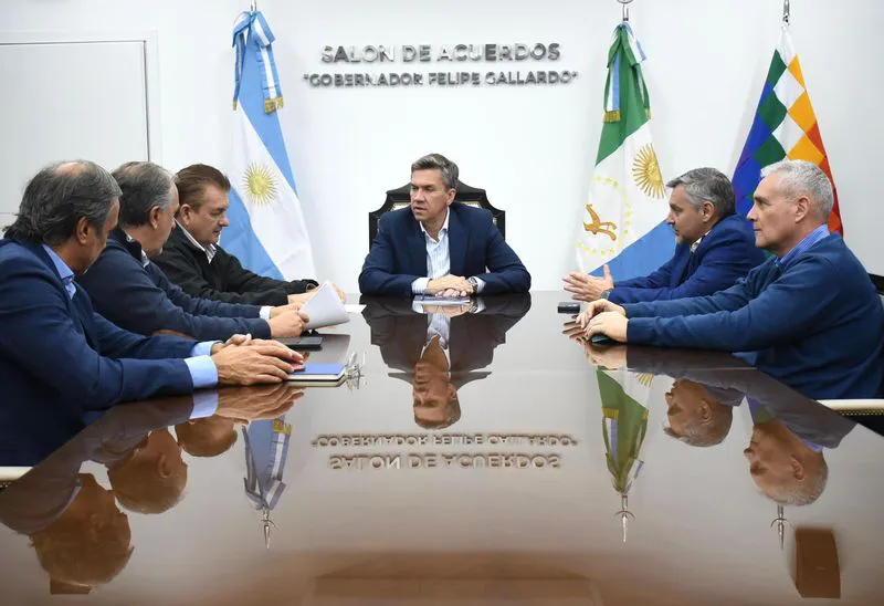 Zdero y funcionarios