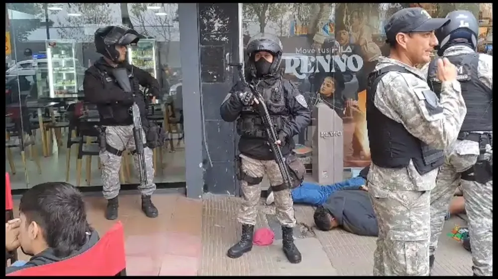 Policia